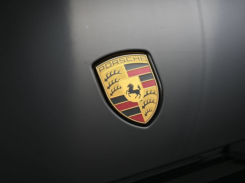 Certified 2023 Porsche Macan Turbo AWD/4WD image 13
