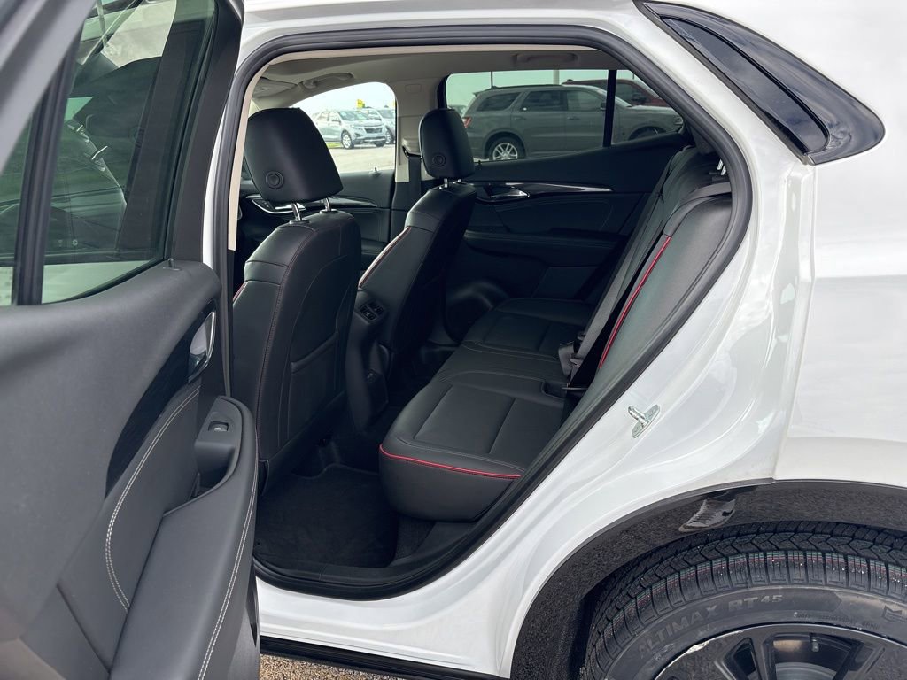 Used 2023 Buick Envision Essence w/ Sport Touring Package AWD/4WD image 25