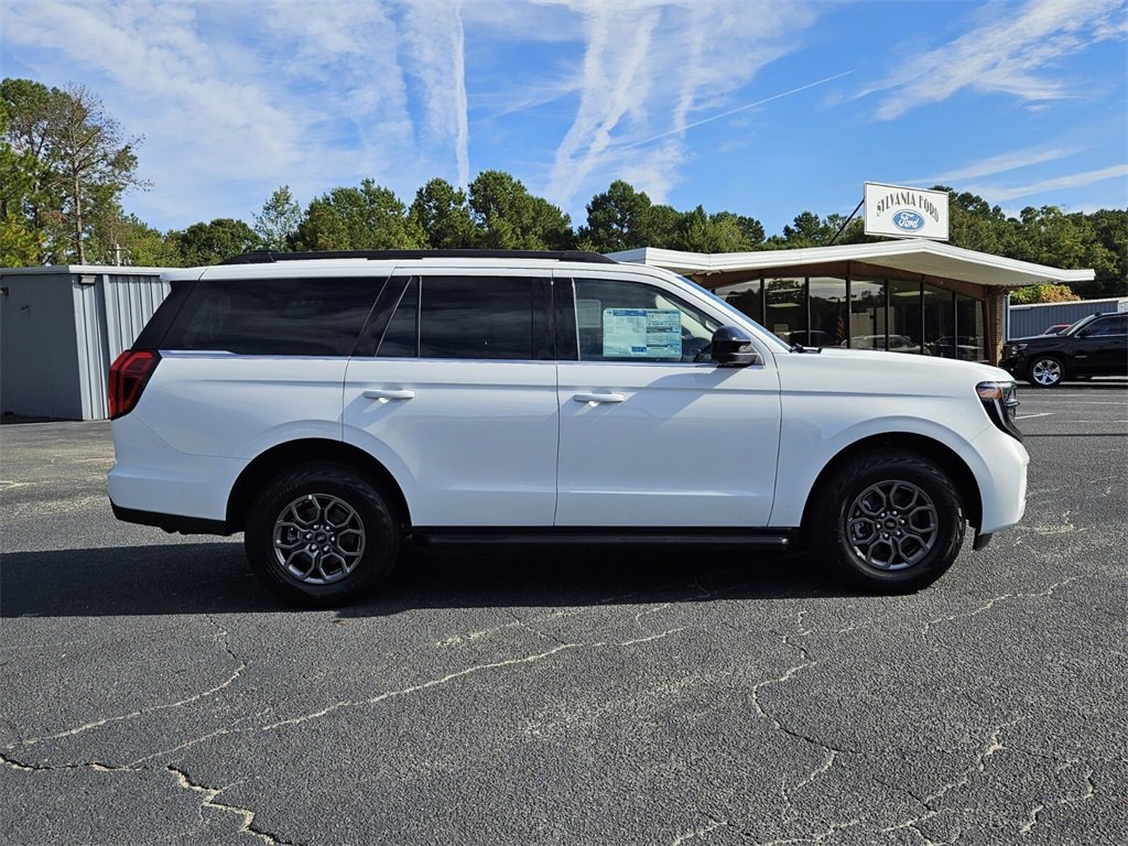 New 2025 Ford Expedition Active image 13