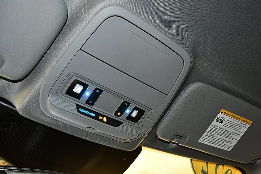 Used 2022 Ford Explorer XLT image 27