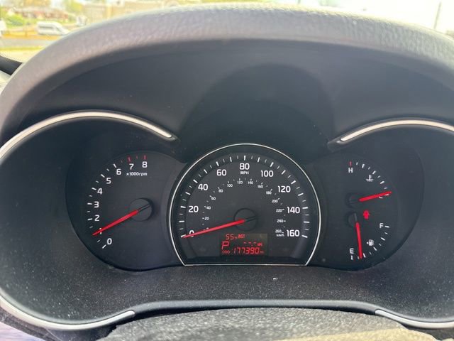 Used 2015 Kia Sorento LX image 18