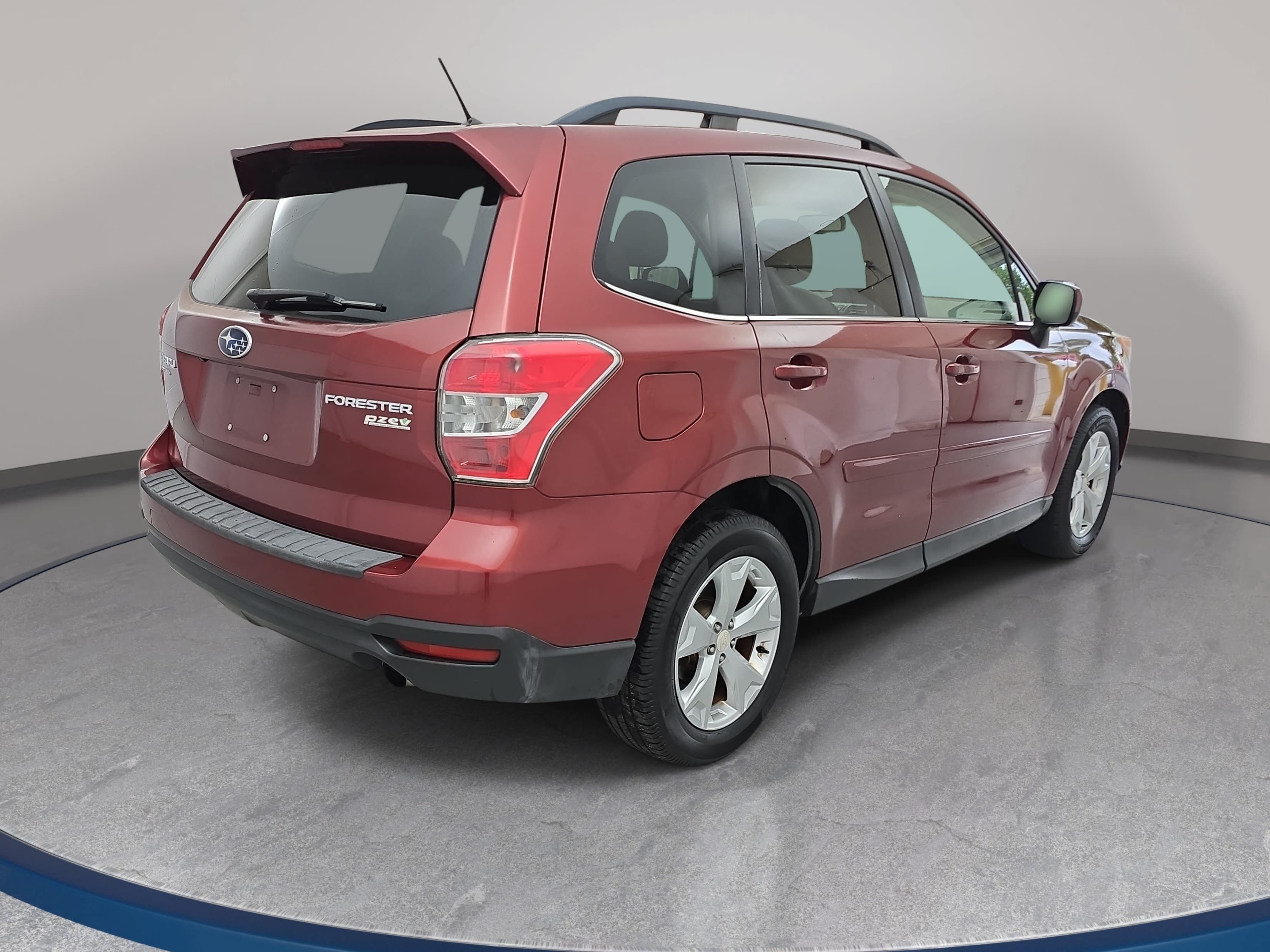Used 2014 Subaru Forester 2.5i Limited AWD/4WD image 5