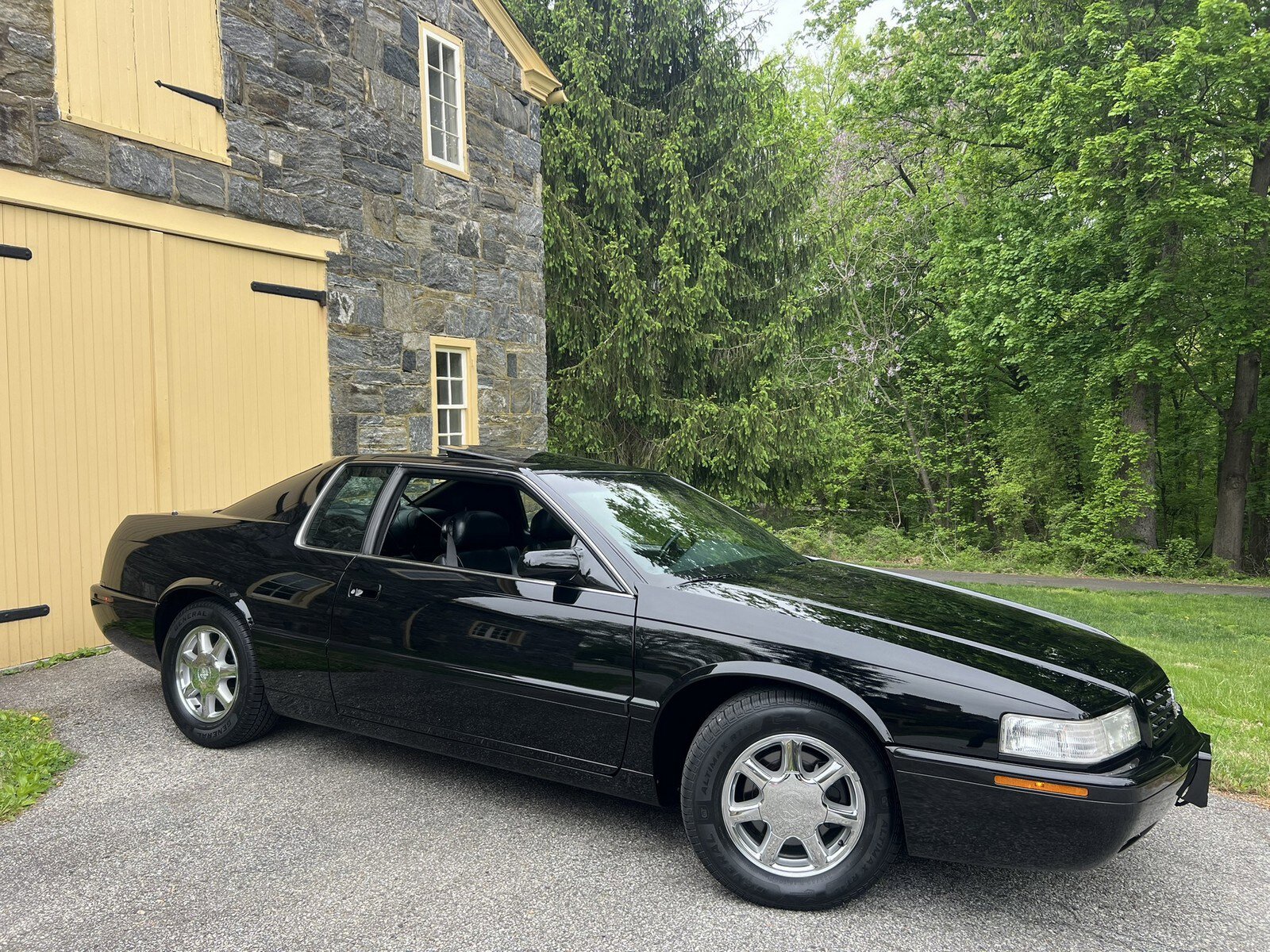 Used 2002 Cadillac Eldorado Touring w/ Preffered Equipment Group FWD image 28