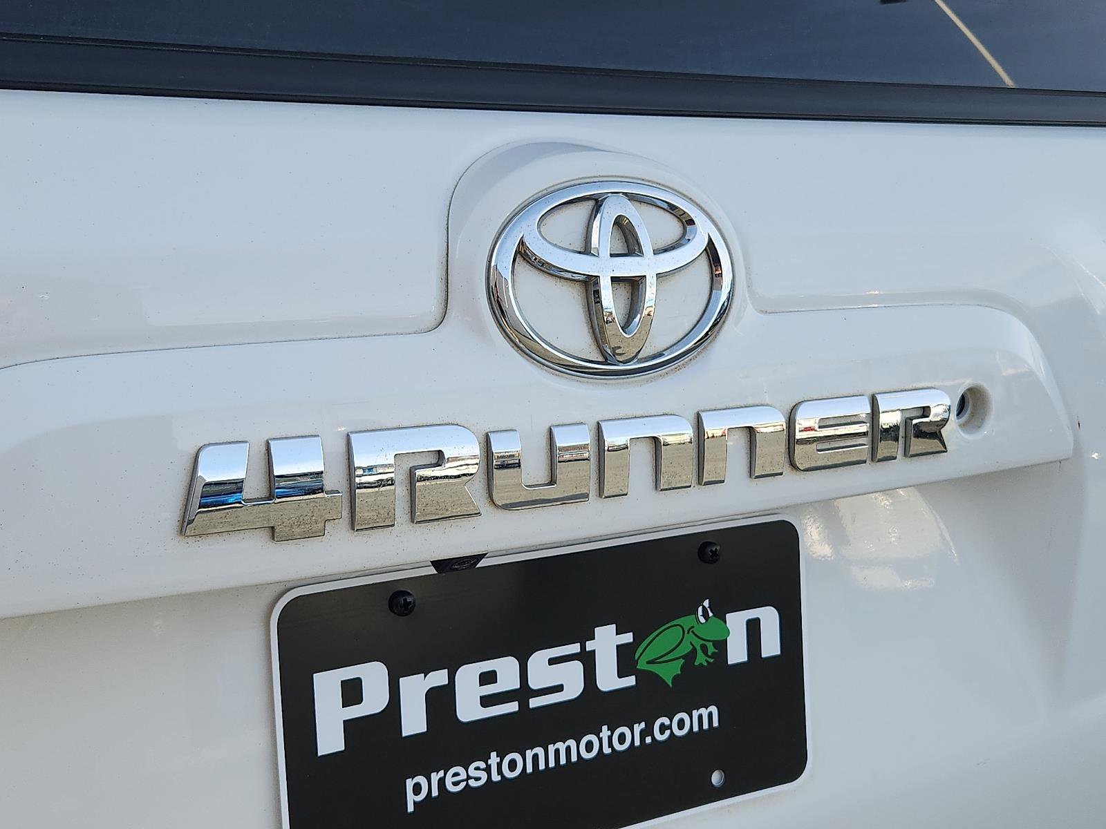 Used 2018 Toyota 4Runner SR5 Premium image 30