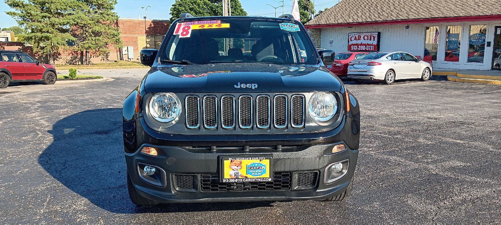Used 2018 Jeep Renegade Latitude image 2
