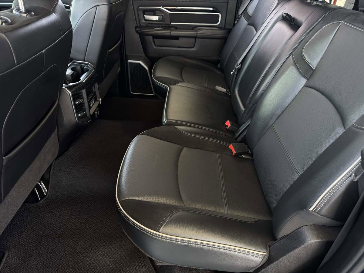 Used 2021 RAM 3500 Laramie w/ Night Edition image 18