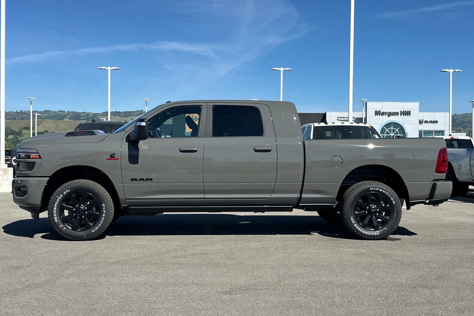 Used 2026 RAM 2500 Laramie AWD/4WD image 7