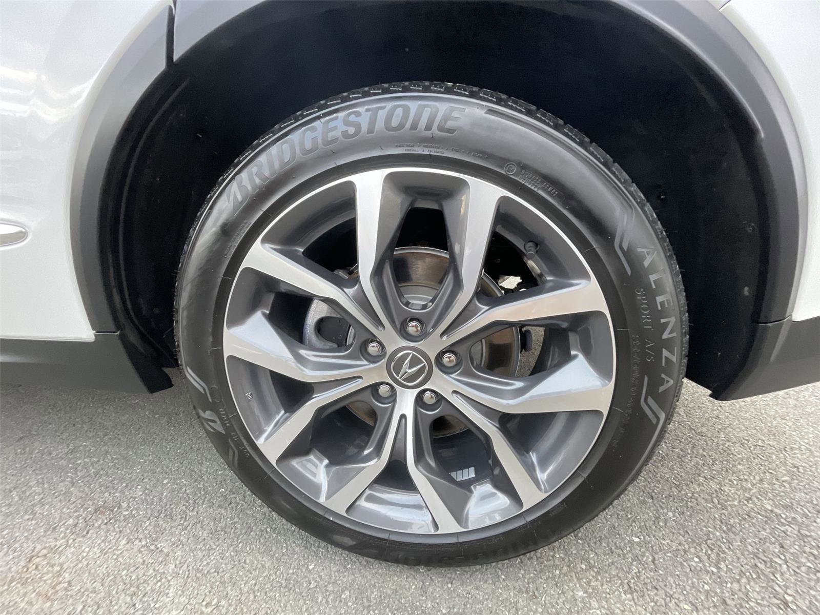 Used 2023 Acura MDX SH-AWD w/ Technology Package image 27