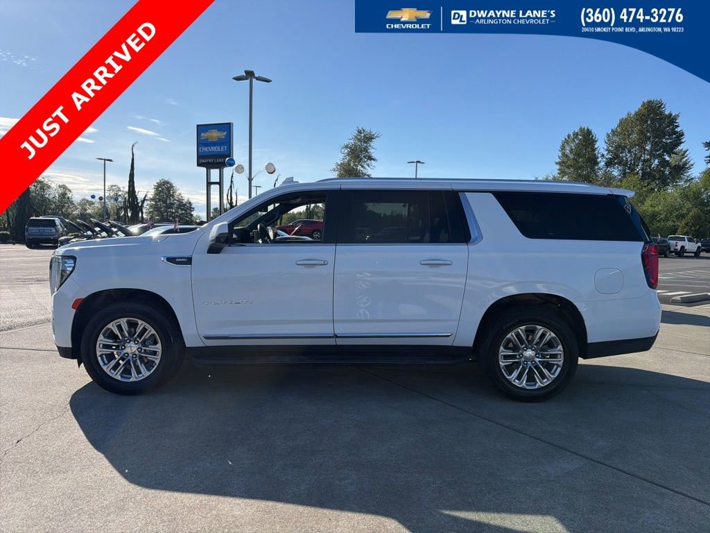 Used 2024 GMC Yukon XL SLT w/ SLT Luxury Package AWD/4WD image 2