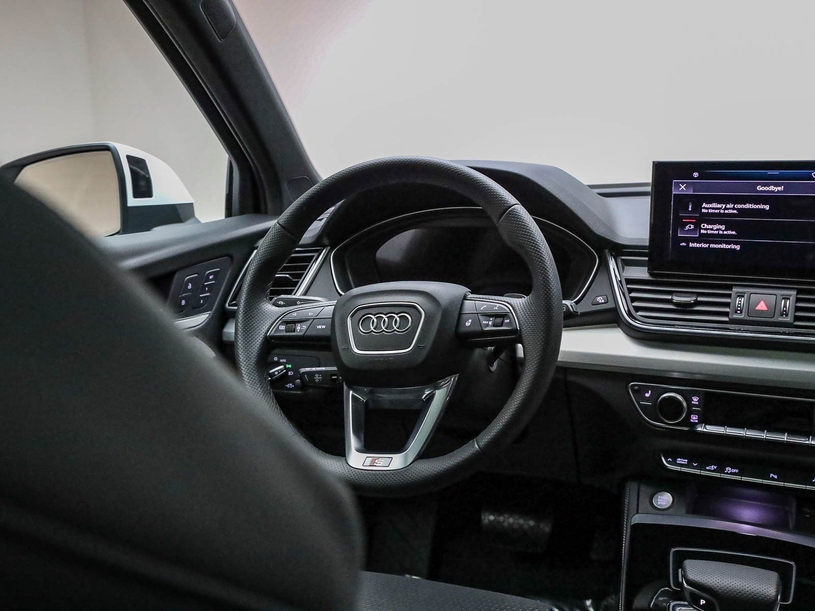 Used 2024 Audi Q5 e Premium Plus image 16