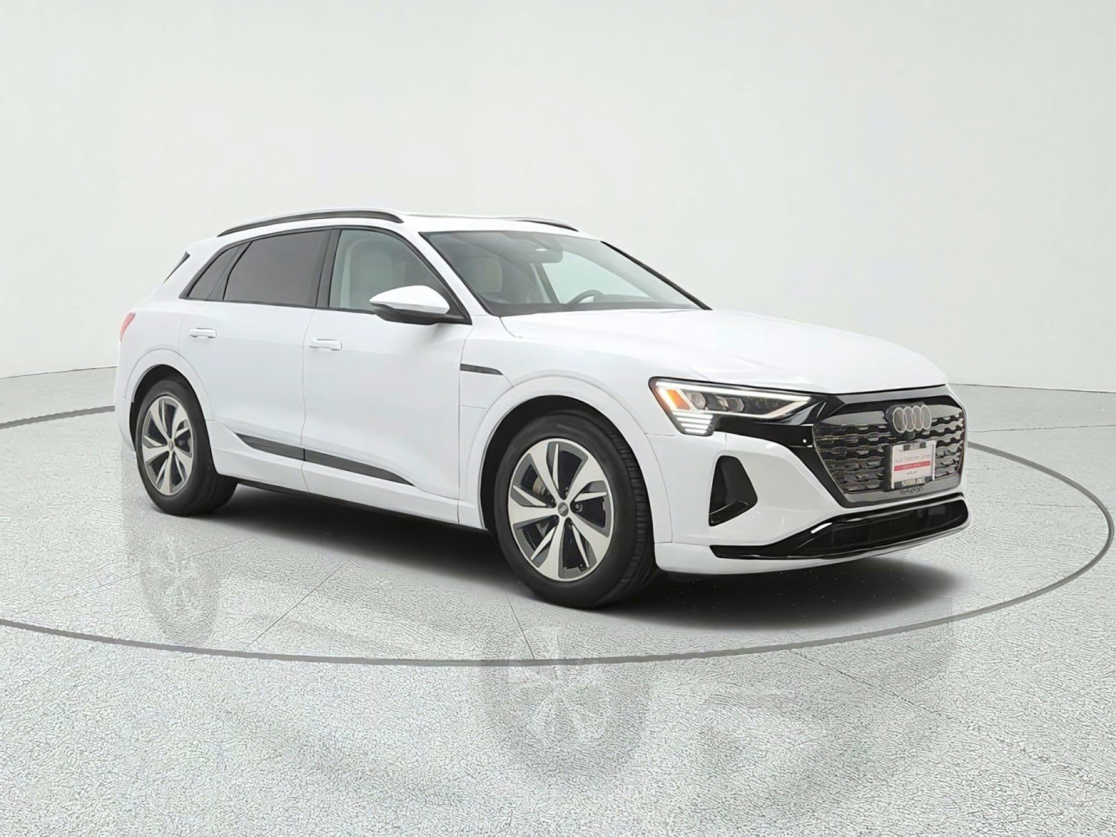 Used 2024 Audi Q8 e-tron Premium AWD/4WD image 3