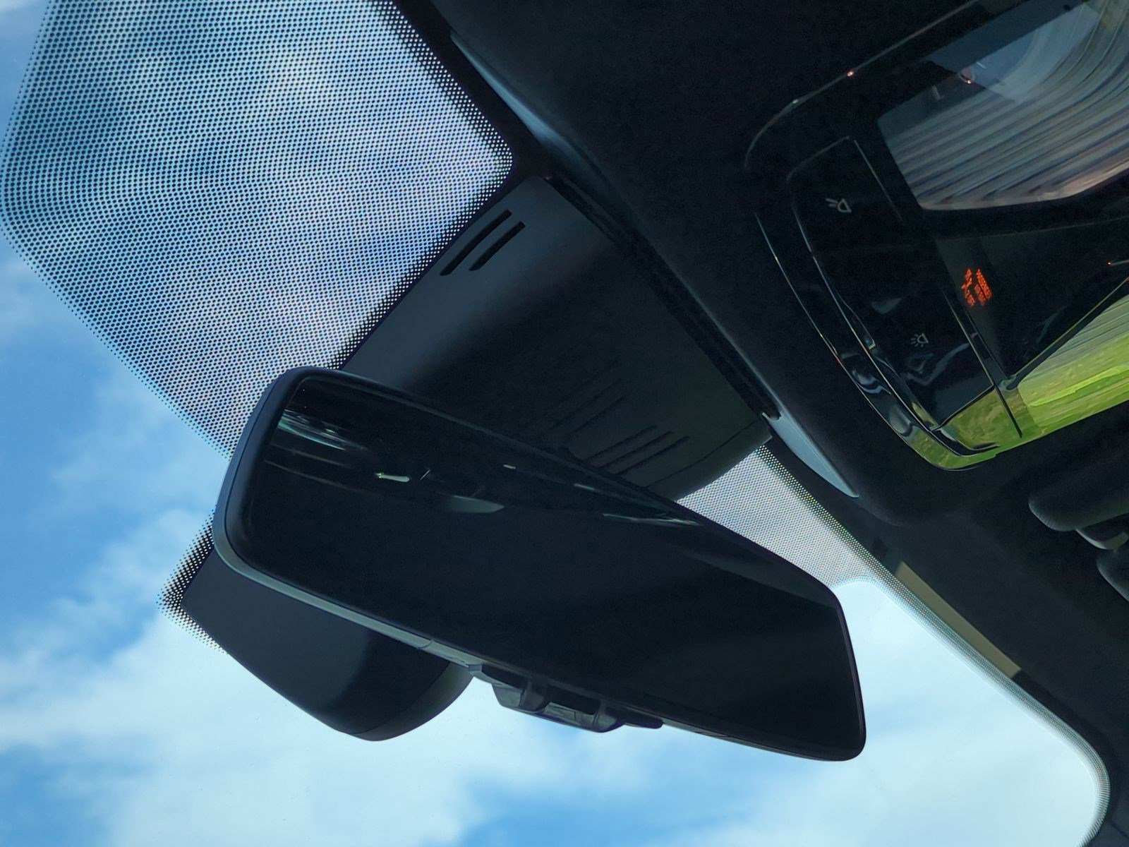 Certified 2023 BMW i4 eDrive35 w/ Premium Package image 27