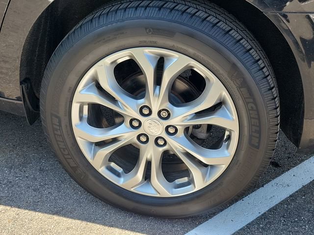 Used 2018 Buick Enclave Avenir w/ Avenir Technology Package AWD/4WD image 37