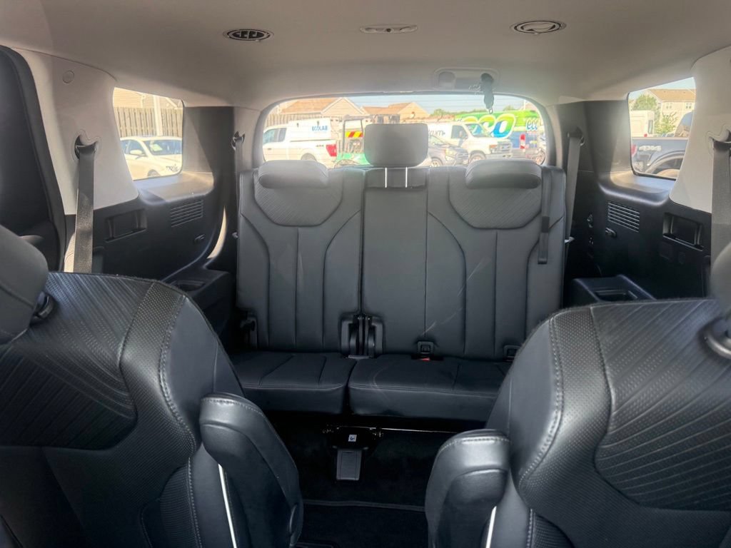 Used 2025 Hyundai Palisade SEL FWD image 28