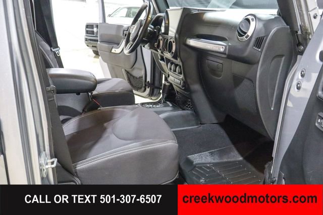 Used 2013 Jeep Wrangler Unlimited Sahara w/ Connectivity Group AWD/4WD image 12