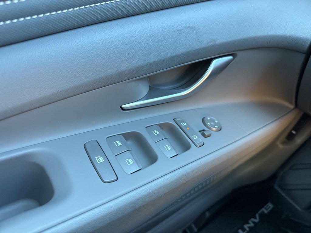 New 2025 Hyundai Elantra Sport image 28