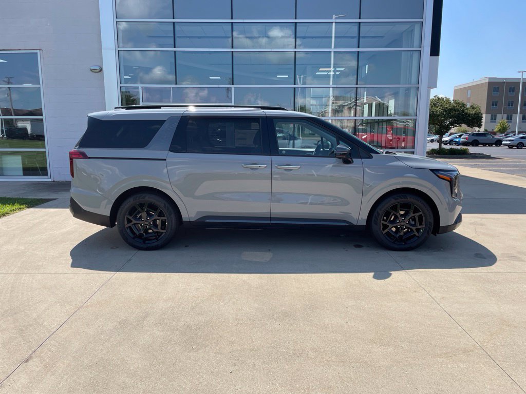 New 2027 Kia Carnival SX FWD image 4