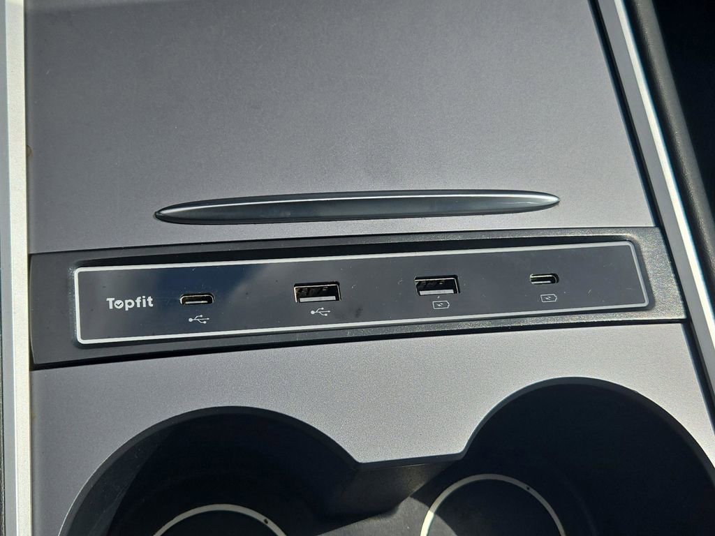 Used 2022 Tesla Model 3 Performance image 24