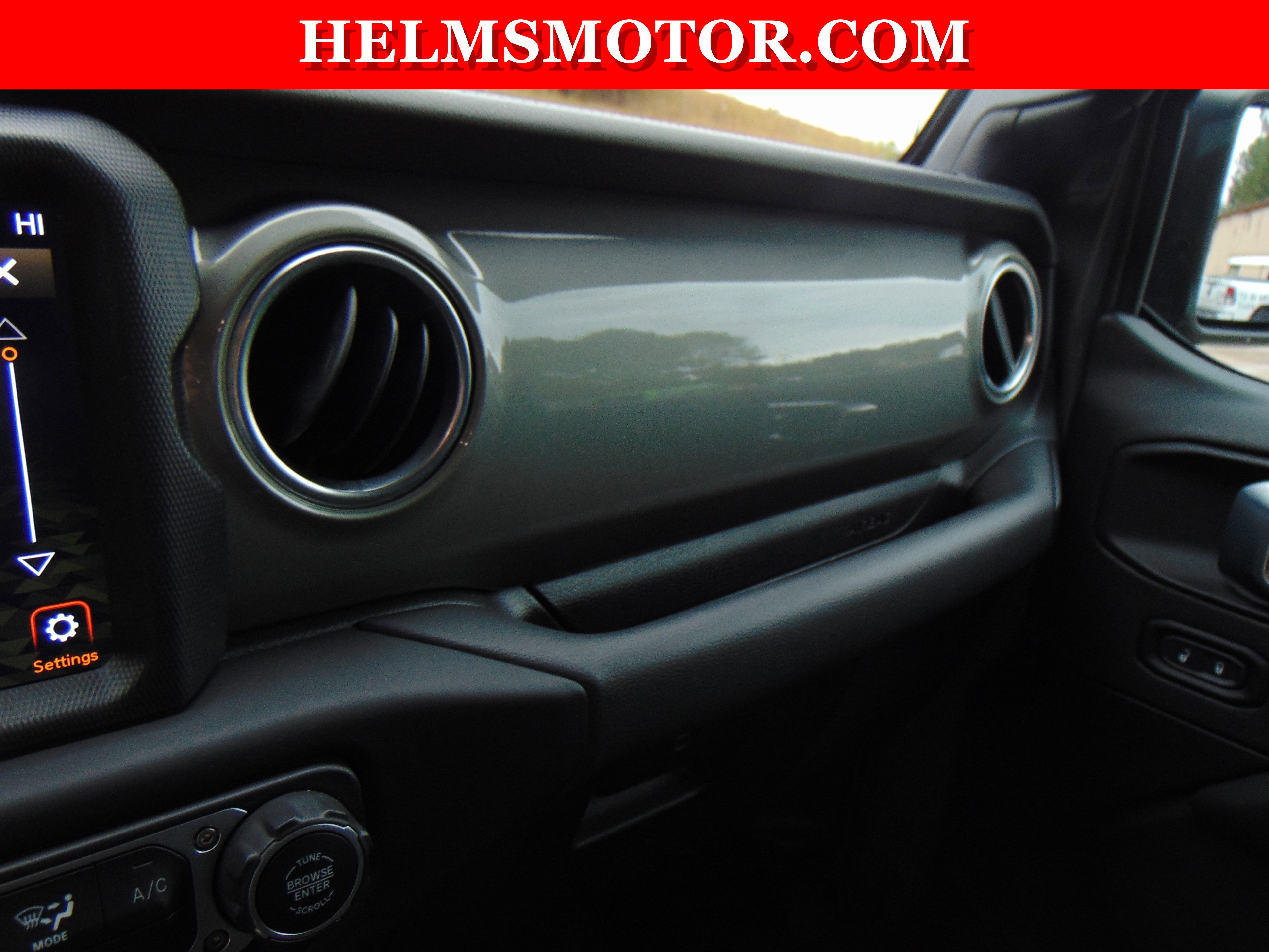 Certified 2023 Jeep Gladiator Overland image 29