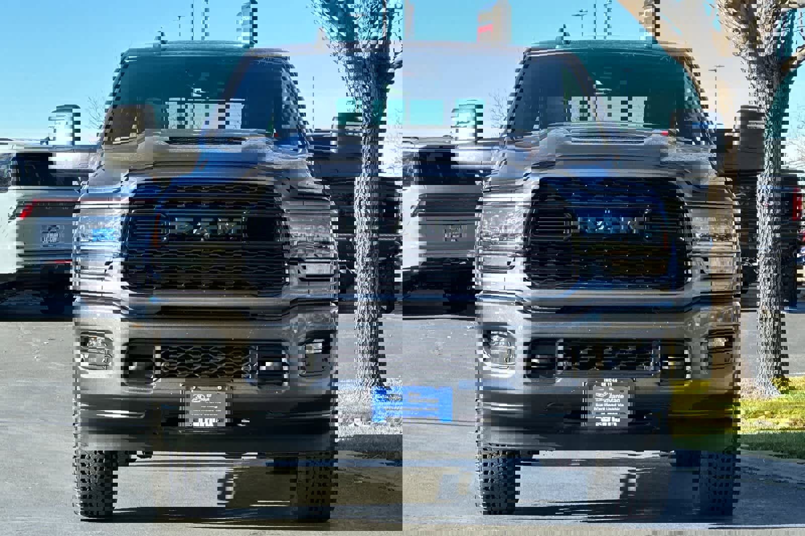 Used 2024 RAM 2500 Limited image 10