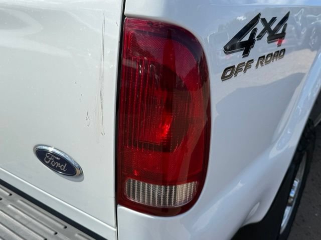 Used 2001 Ford F250 XLT AWD/4WD image 16