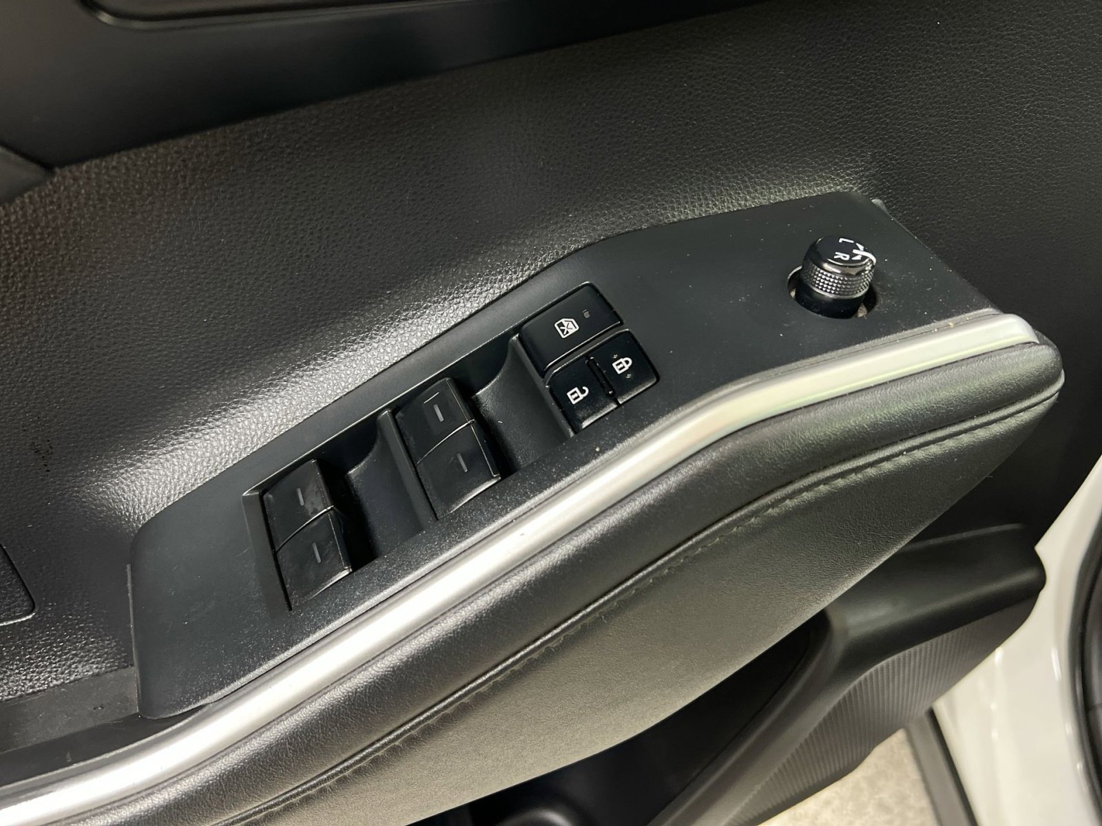 Used 2022 Toyota Highlander XSE image 19