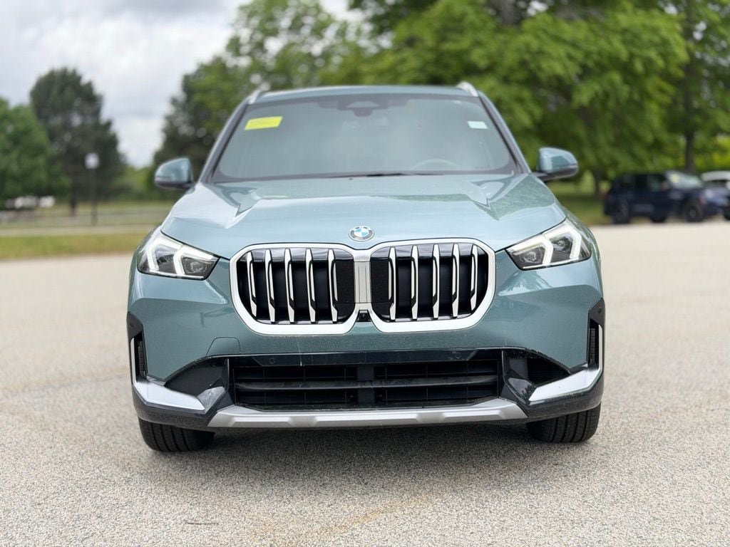 New 2026 BMW X1 xDrive28i w/ Technology Package AWD/4WD image 9