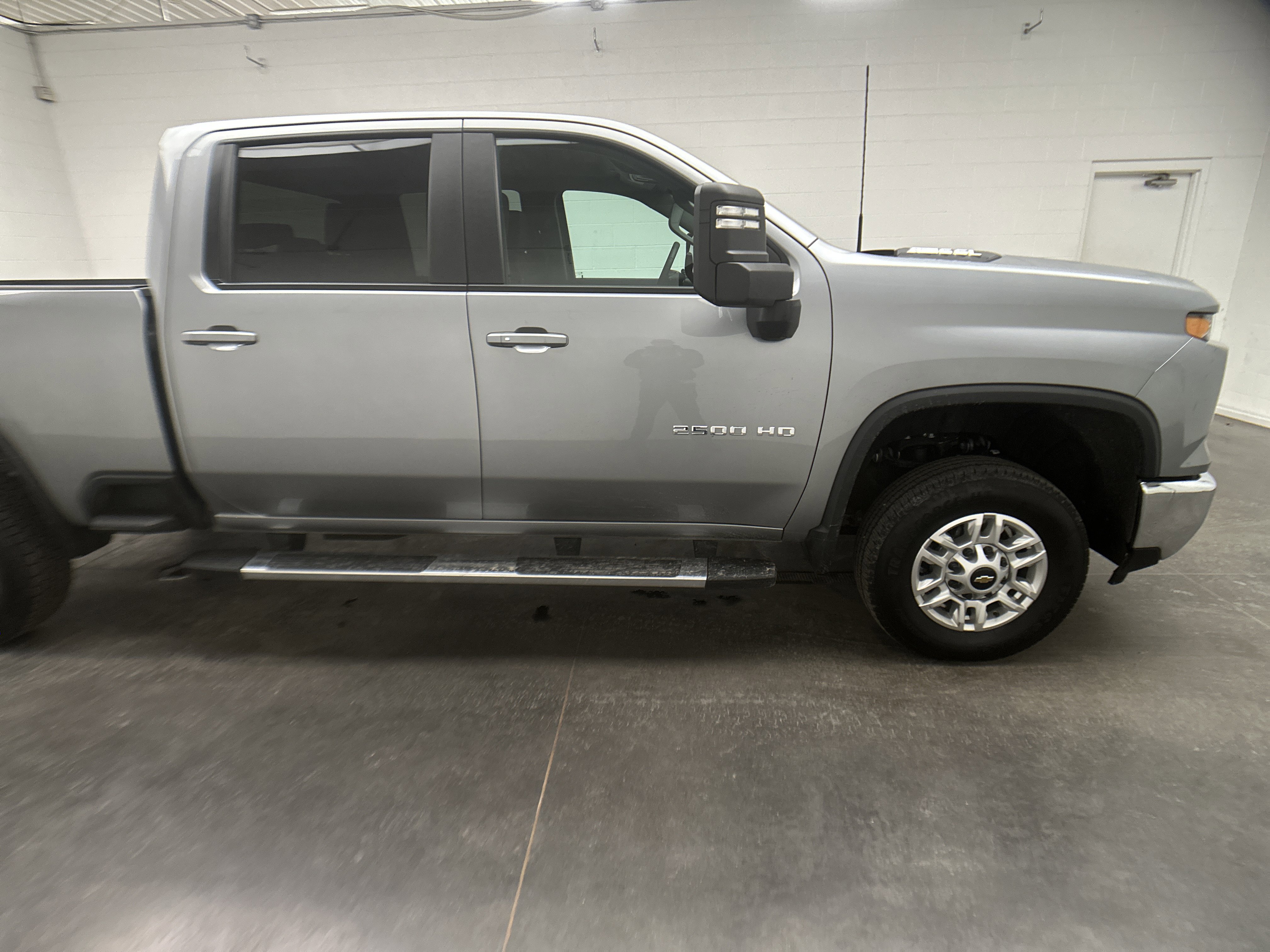 Used 2025 Chevrolet Silverado 2500 LT w/ Convenience Package image 10