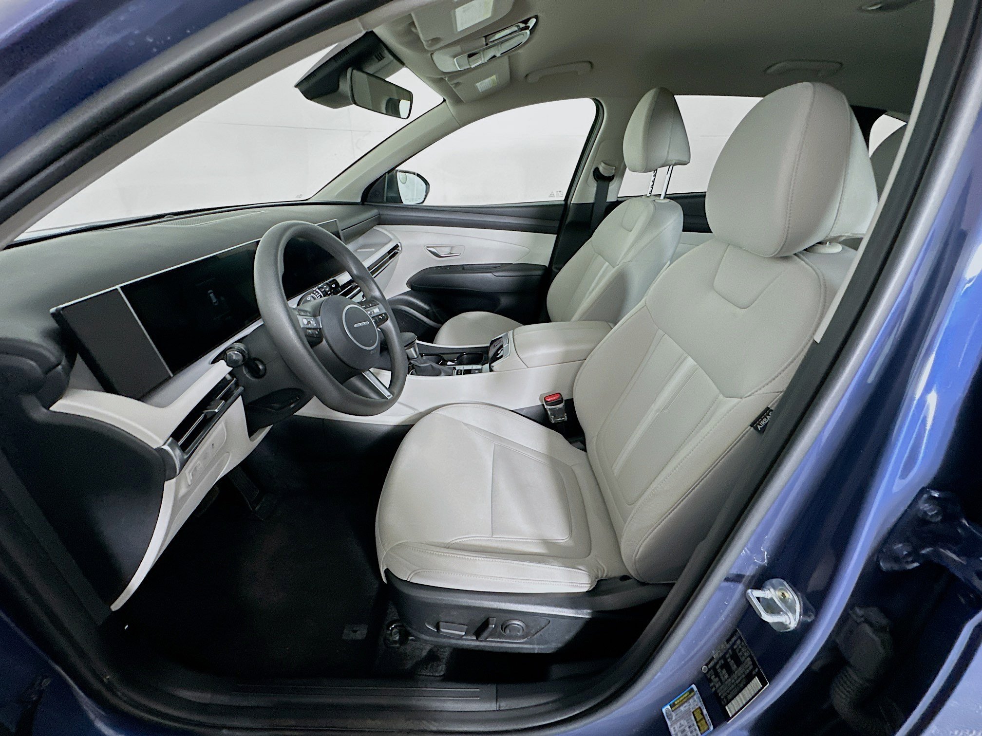 Used 2026 Hyundai Tucson SEL FWD image 13