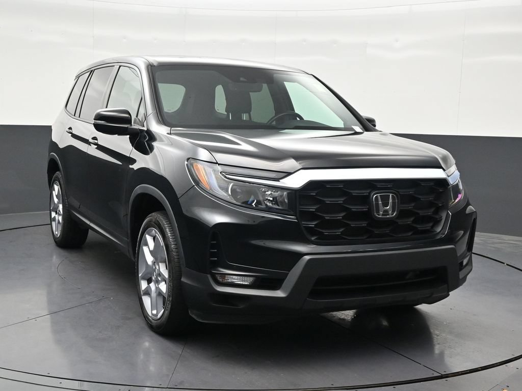 Used 2025 Honda Passport EX-L image 7