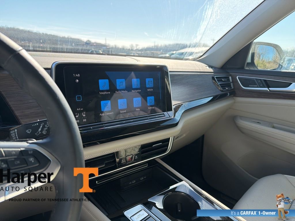 Used 2025 Volkswagen Atlas SEL Premium R-Line image 16