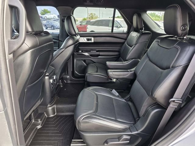 Used 2020 Ford Explorer ST w/ Premium Technology Package image 7