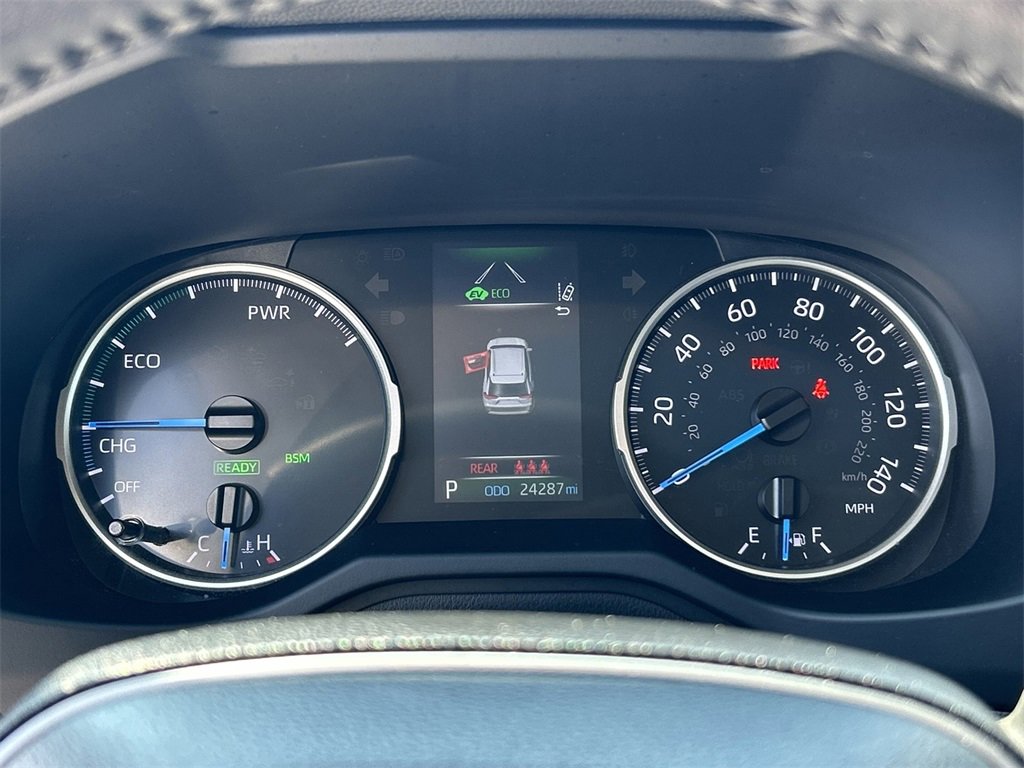 Used 2022 Toyota RAV4 XLE image 24