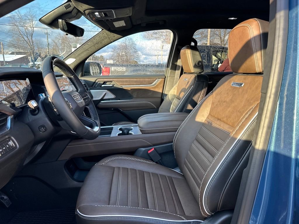 New 2026 GMC Acadia Denali Ultimate AWD/4WD image 9