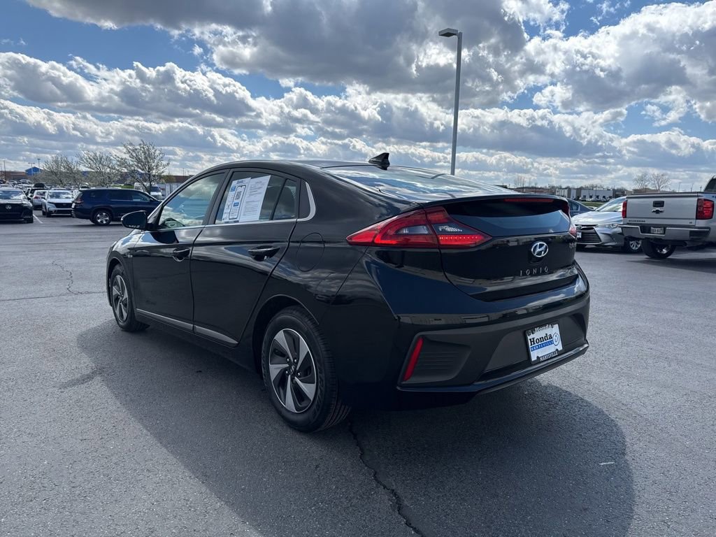 Used 2018 Hyundai Ioniq SEL image 5