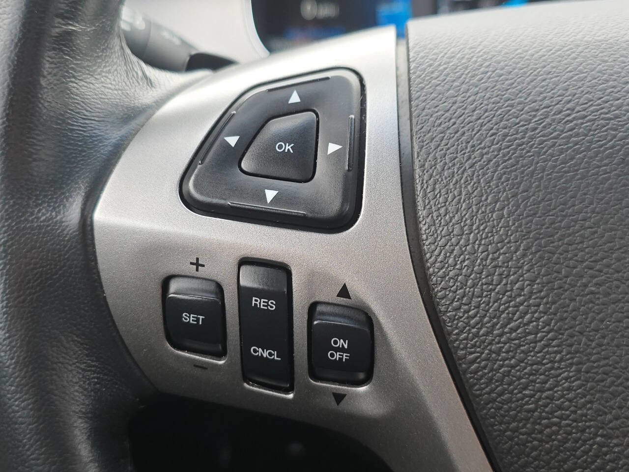 Used 2018 Ford Taurus SHO image 30