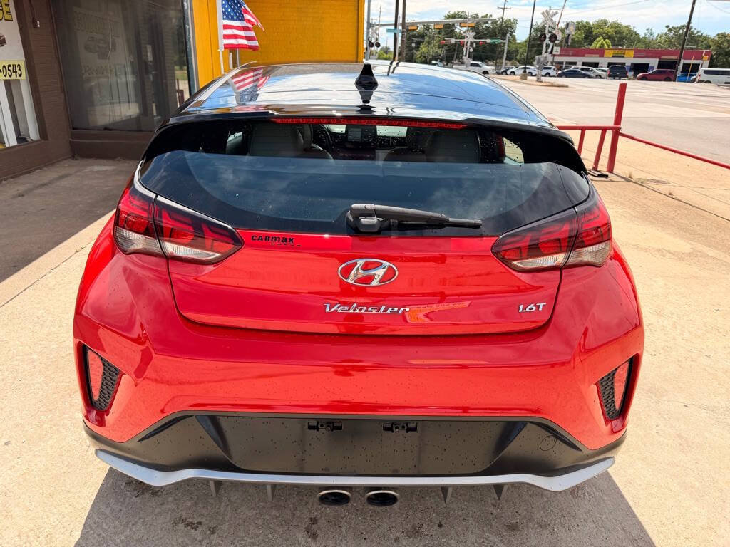 Used 2019 Hyundai Veloster Turbo Ultimate FWD image 4