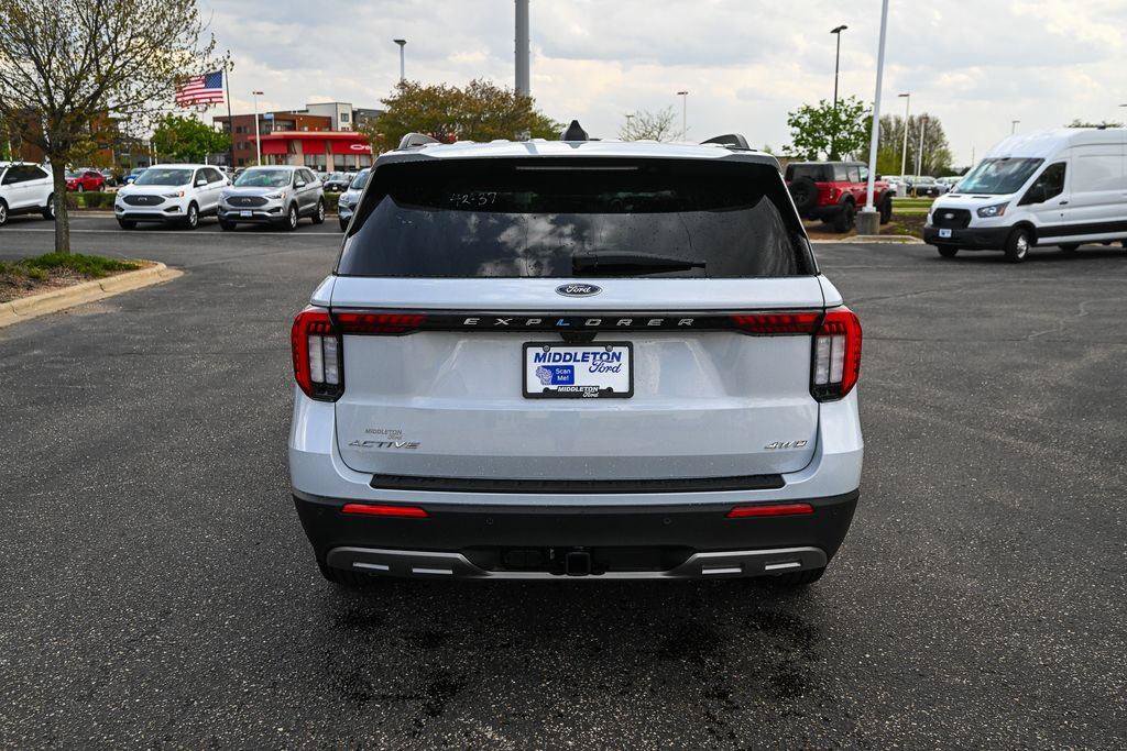 New 2026 Ford Explorer Active w/ Active Comfort Package AWD/4WD image 6