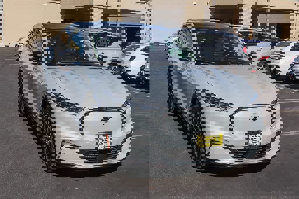 Used 2022 Ford Mustang Mach-E Premium image 3