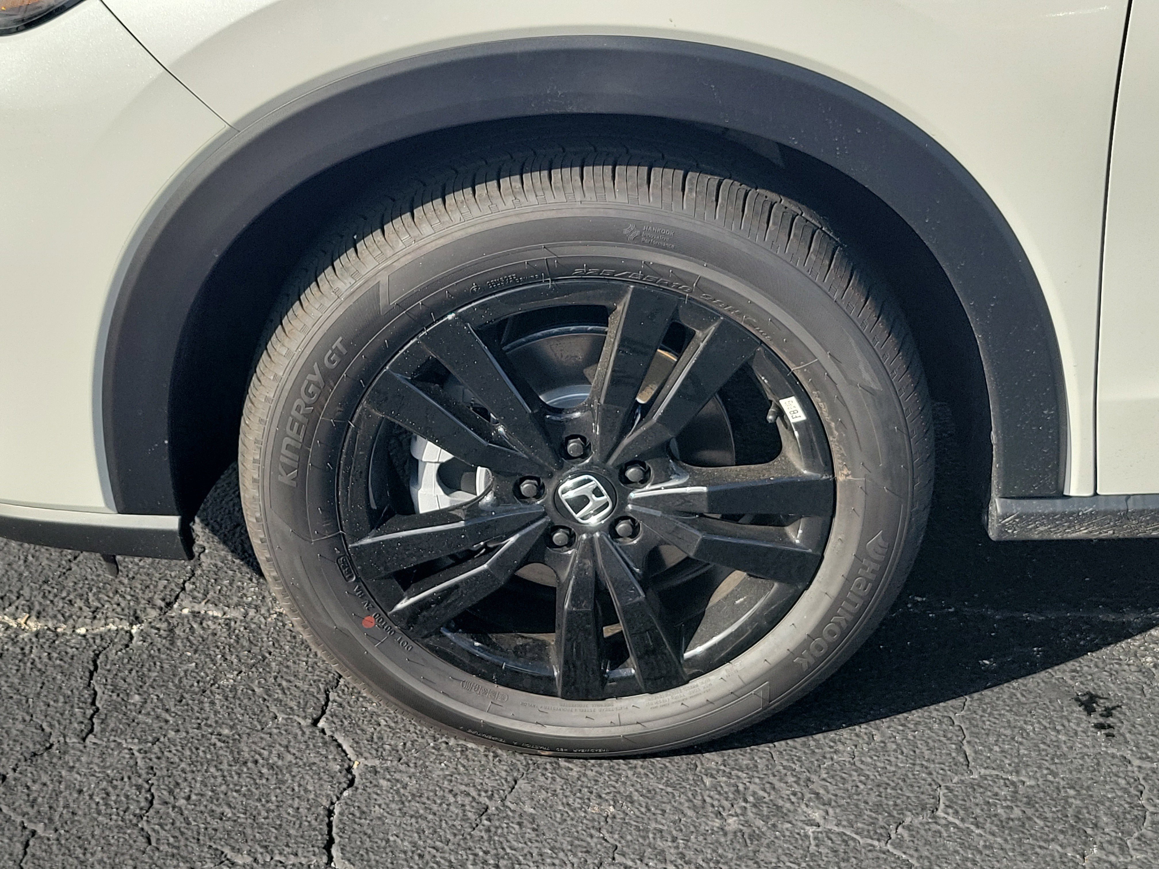 New 2026 Honda HR-V Sport image 3