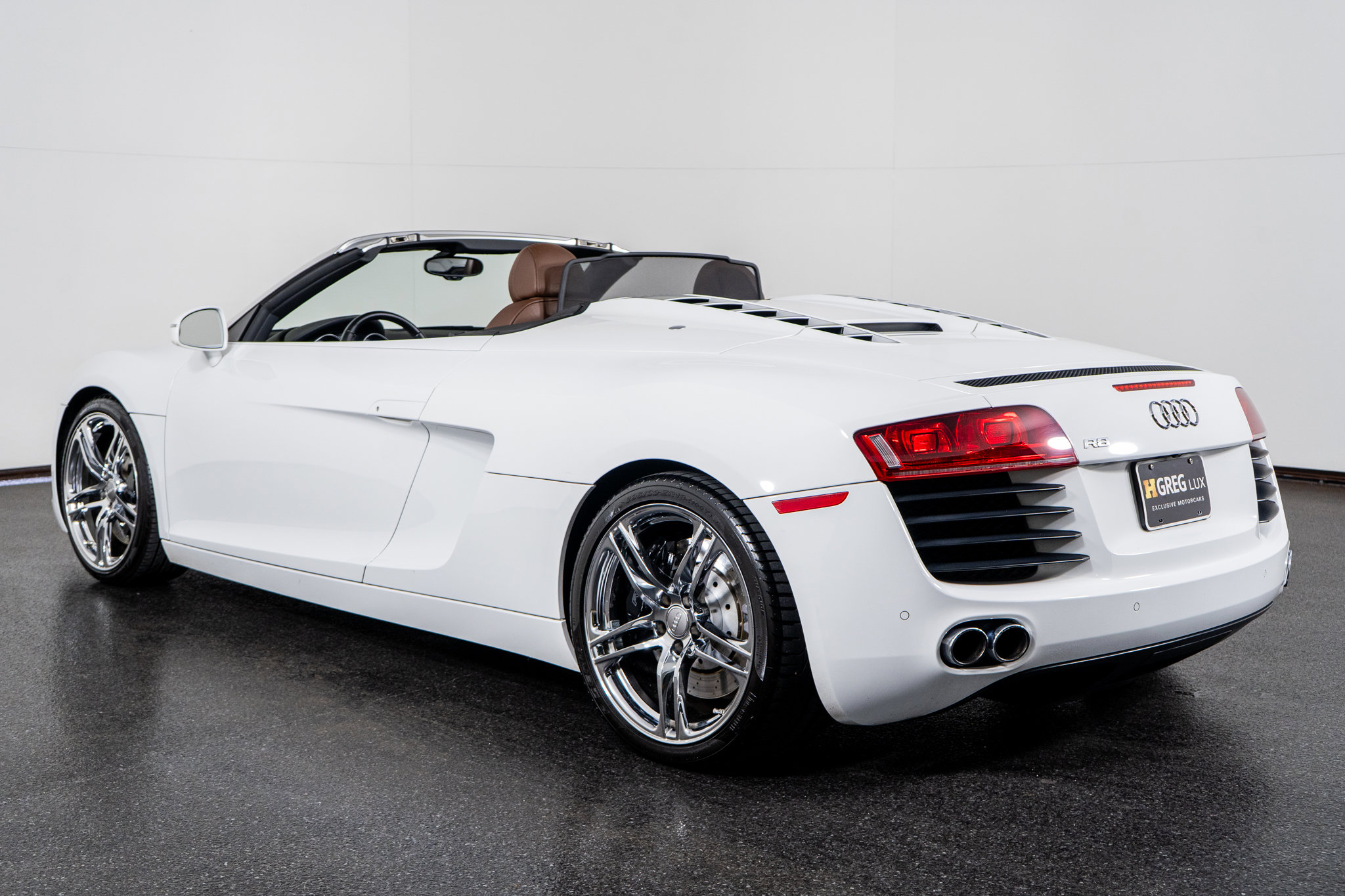 Used 2011 Audi R8 V8 image 16