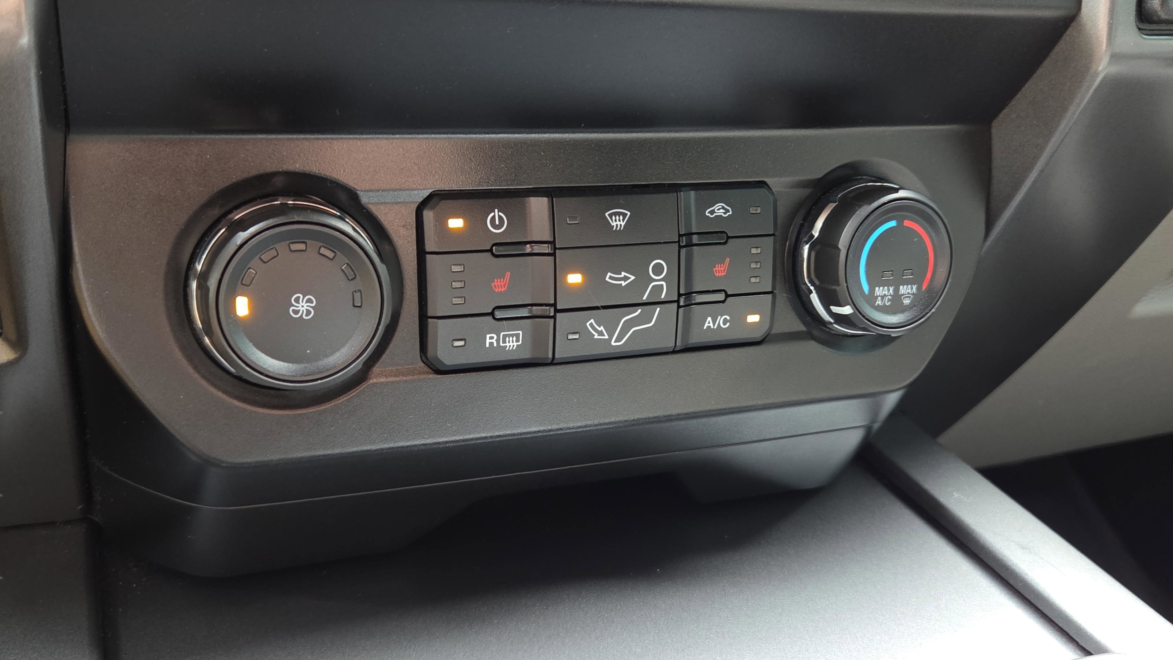 Used 2019 Ford F250 XLT w/ XLT Premium Package image 26