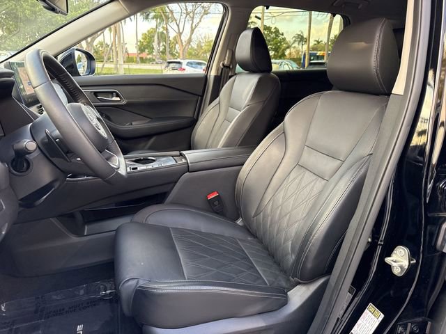 Used 2024 Nissan Rogue Platinum w/ Platinum Premium Package image 11