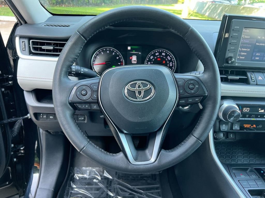 Used 2021 Toyota RAV4 XLE Premium FWD image 13