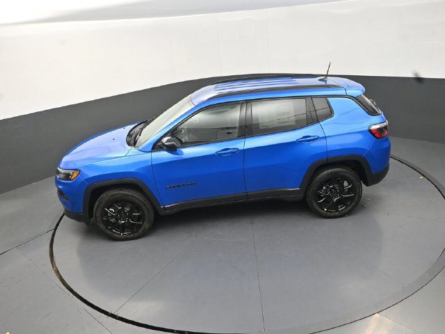 New 2026 Jeep Compass Latitude AWD/4WD image 13