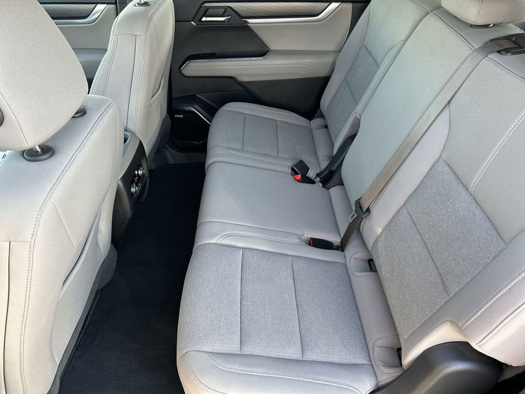 New 2025 GMC Acadia Elevation image 25