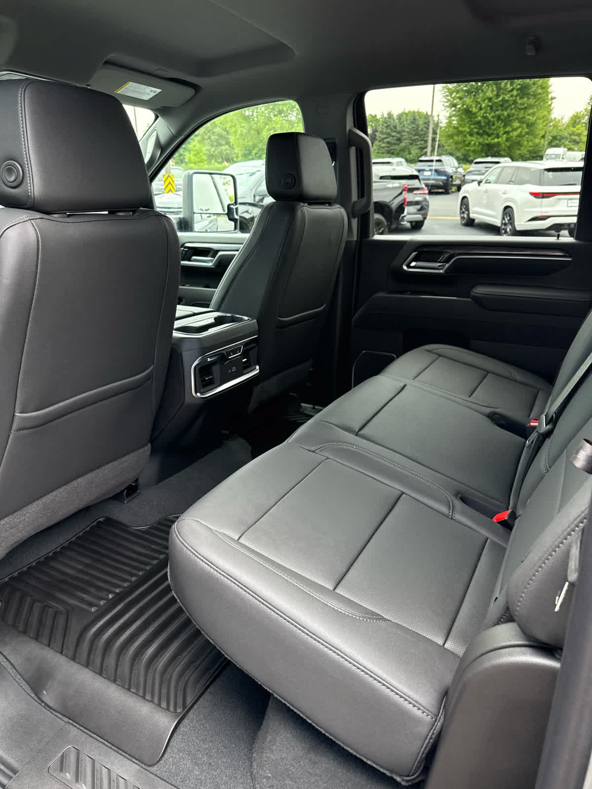 New 2026 Chevrolet Silverado 2500 LTZ w/ LTZ Plus Package AWD/4WD image 15