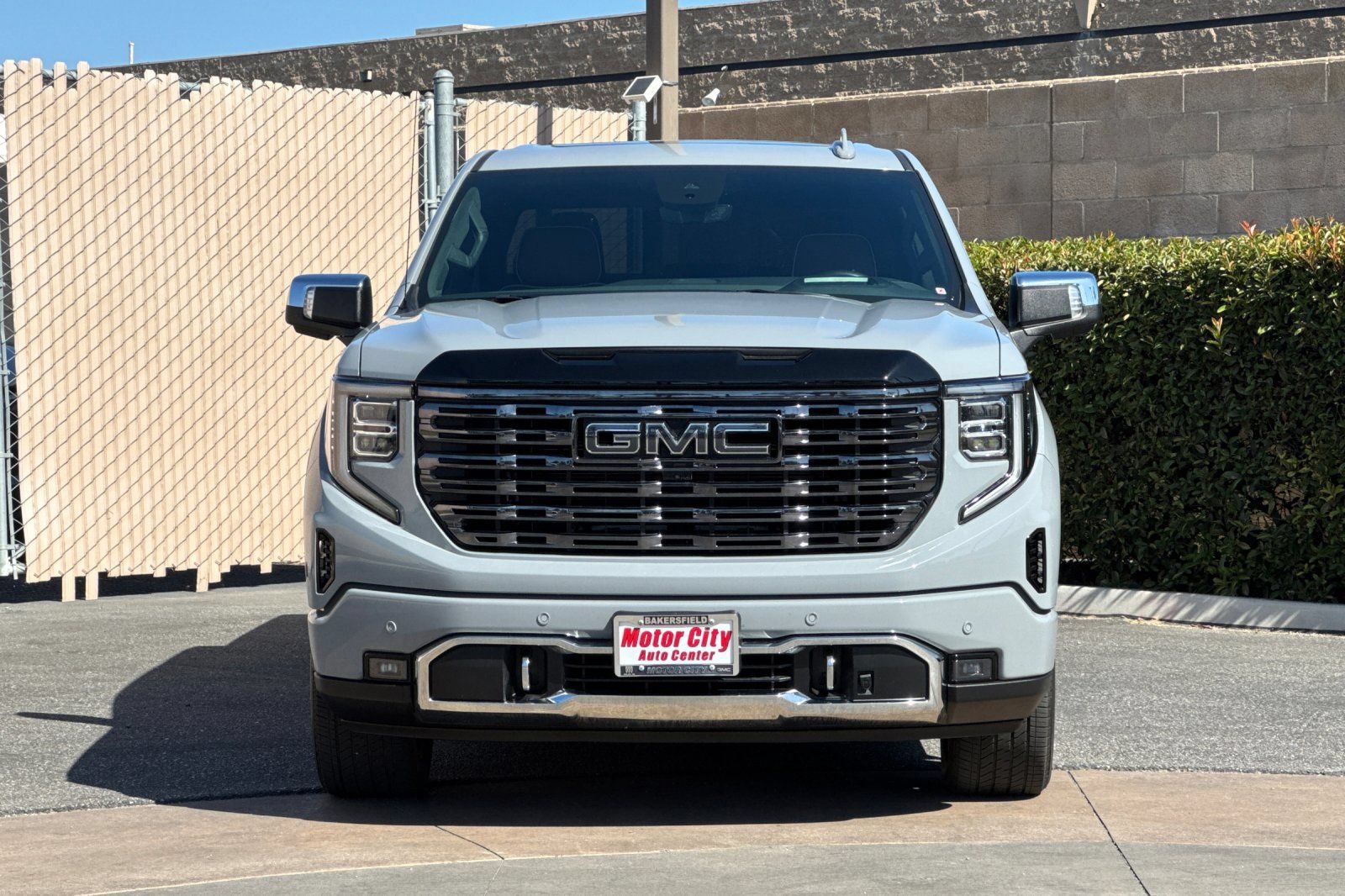 Certified 2025 GMC Sierra 1500 Denali Ultimate AWD/4WD image 9