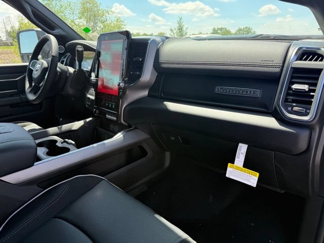 New 2026 RAM 3500 Laramie AWD/4WD image 15