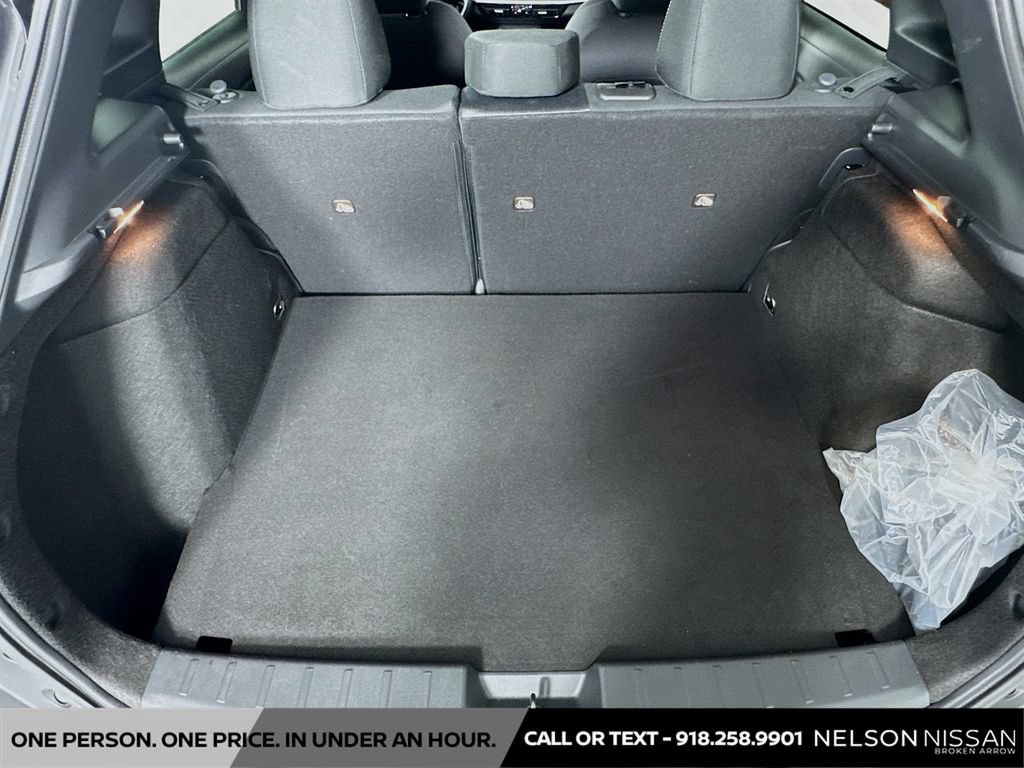 Certified 2025 Nissan Kicks SV AWD/4WD image 22